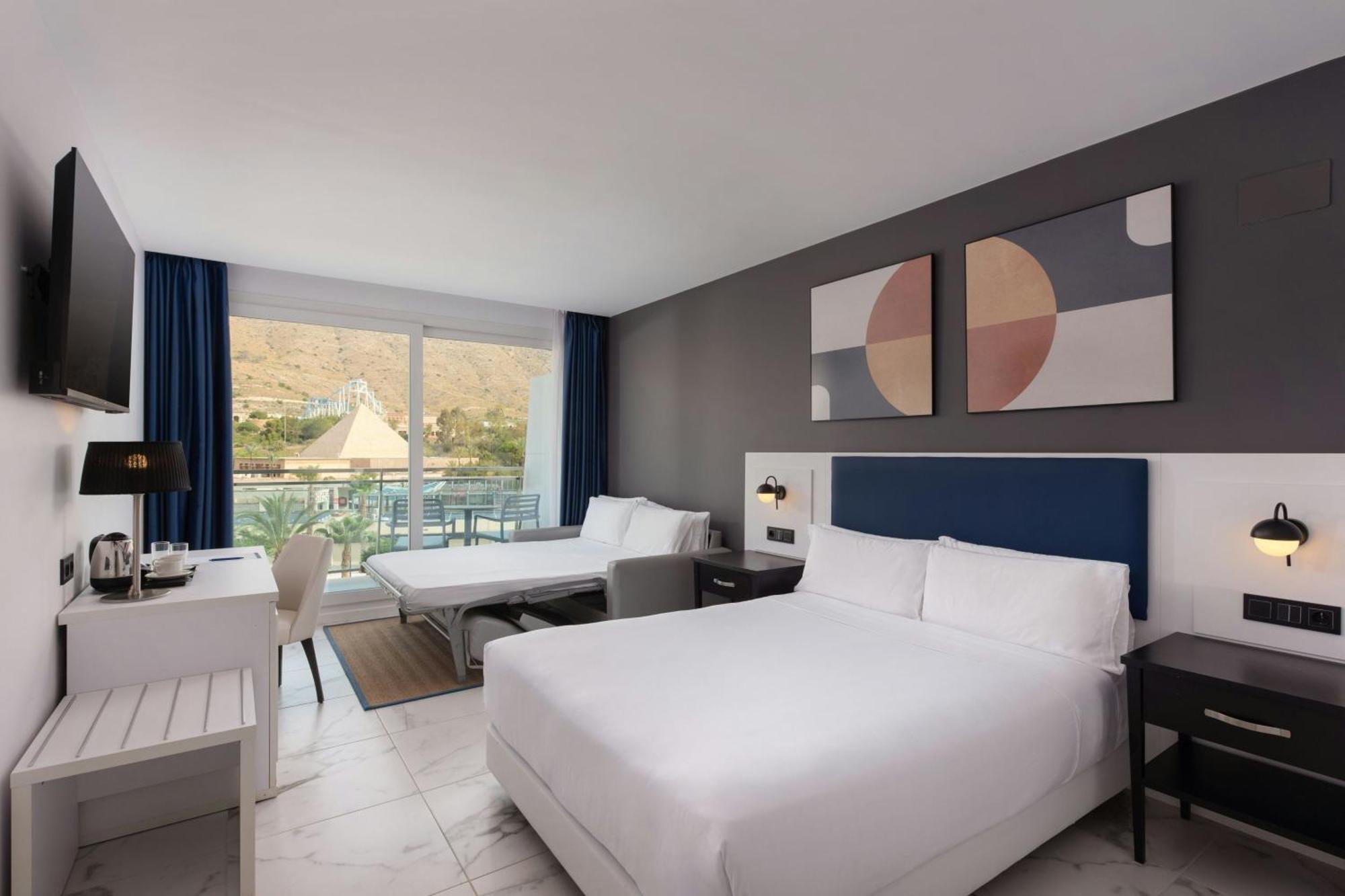 Four Points By Sheraton Costa Blanca Бенидорм Экстерьер фото